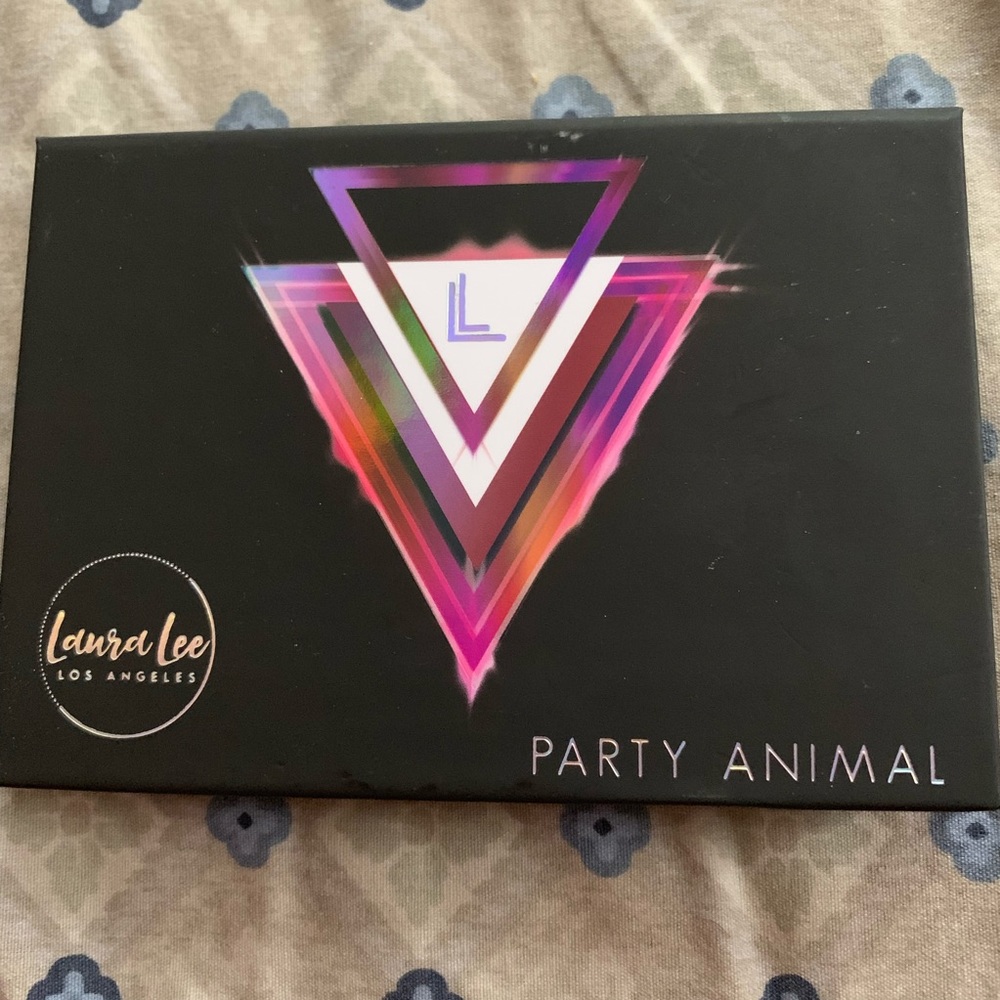 Eyeshadow palette